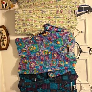 Ladies 3 Scrub Tops Medium